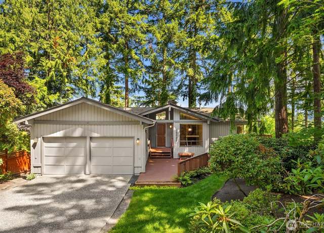 Property at 18920 NE 20th Ct, Redmond, WA 98052, 2 beds, 2 baths