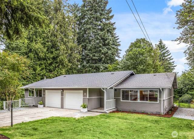 Property at 9921 64th Avenue Ct E, Puyallup, WA 98373, 5 beds, 2.75 baths