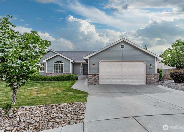Property at 300 Canyon Creek Dr, Wenatchee, WA 98801, 3 beds, 2 baths