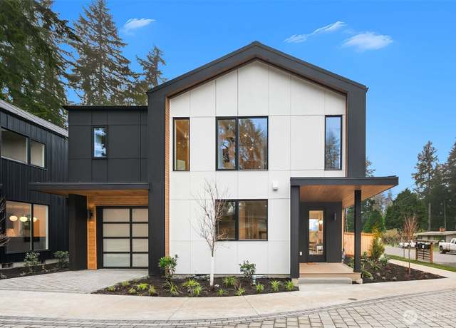 Property at 12241 NE 66TH St, Kirkland, WA 98033, 3 beds, 2.5 baths