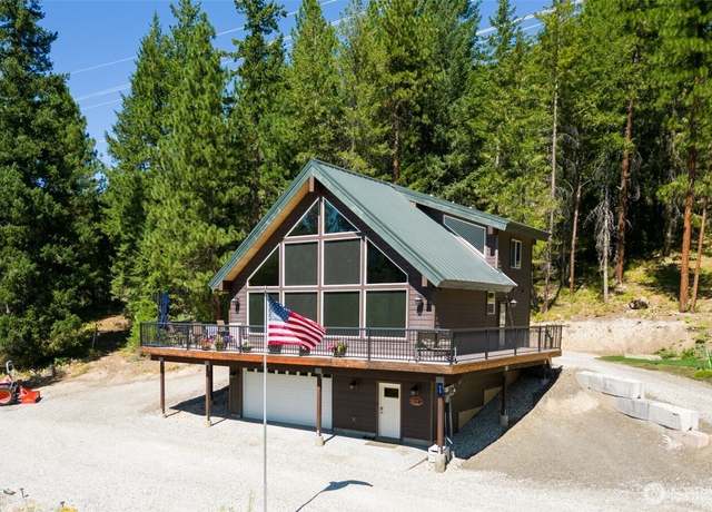 Property at 55 Wrangler Ln, Leavenworth, WA 98826, 3 beds, 2.5 baths
