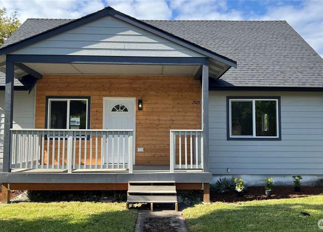 Property at 2929 S 19th St, Tacoma, WA 98405, 5 beds, 3 baths