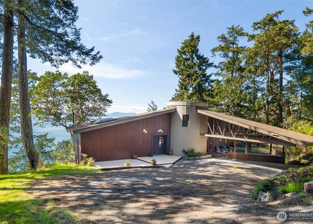 Property at 389 Madrona Dr, Friday Harbor, WA 98250, 3 beds, 2.5 baths
