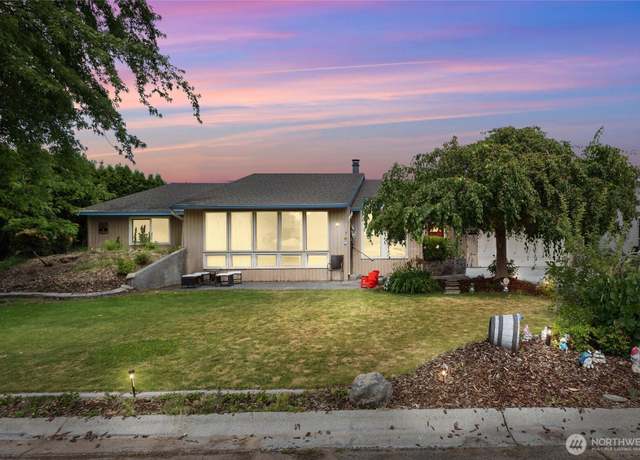 Property at 9307 Albert Way SE, Moses Lake, WA 98837, 3 beds, 2 baths