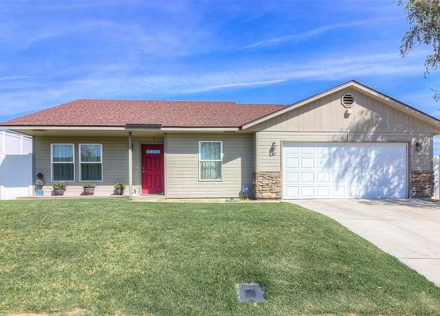 Property at 617 Westwind Dr, Zillah, WA 98953, 3 beds, 2 baths