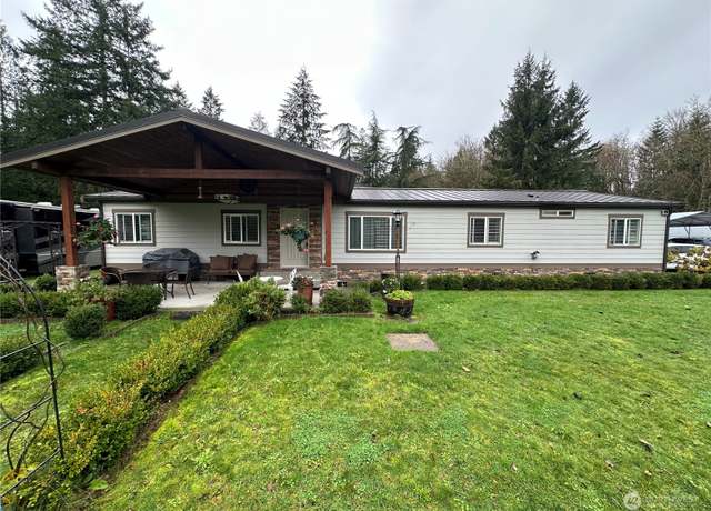 Property at 31305 SE 202nd Ave, Kent, WA 98042, 4 beds, 2 baths