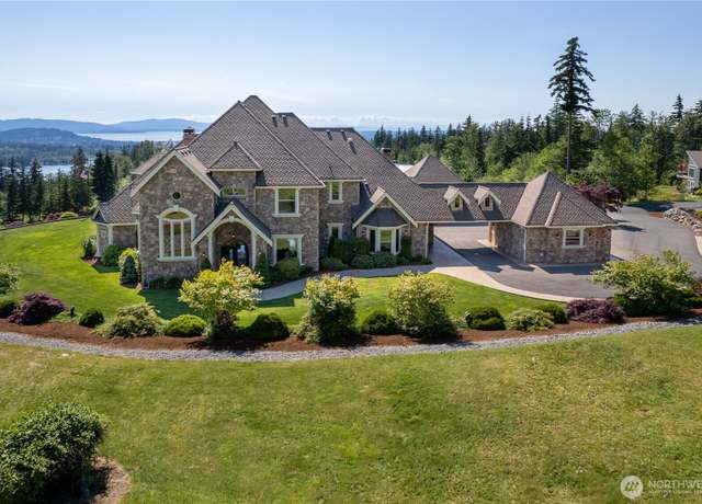 Property at 1844 Vineyard Pl, Bellingham, WA 98226, 4 beds, 5 baths