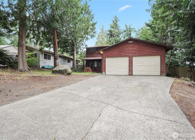 Property at 7059 SE Grant St, Port Orchard, WA 98366, 3 beds, 2 baths