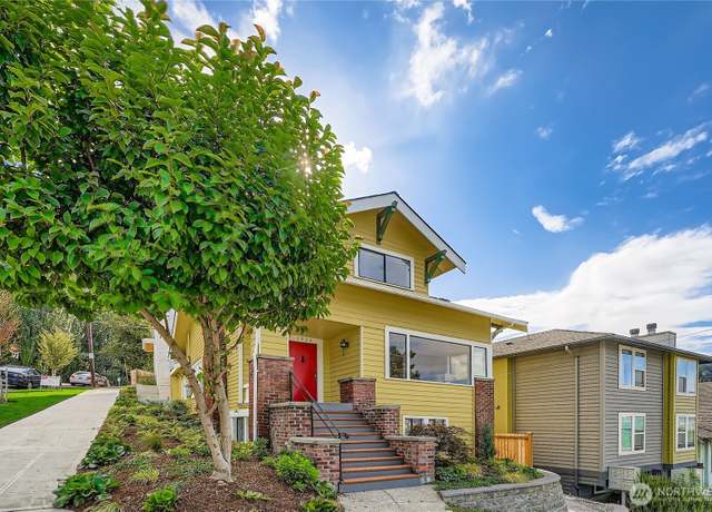 Property at 1924 Franklin Ave E, Seattle, WA 98102, 4 beds, 2.5 baths