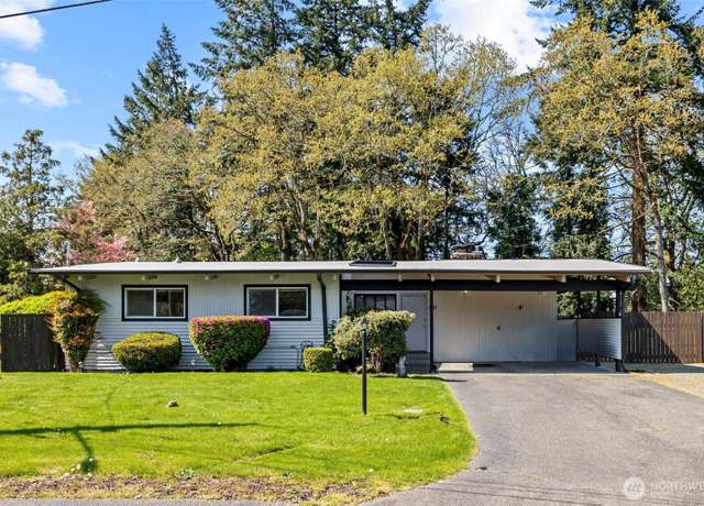Property at 621 143rd St S, Tacoma, WA 98444, 5 beds, 3 baths
