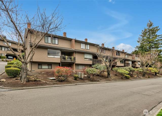 Property at 10735 Glen Acres Dr S, Seattle, WA 98168, 2 beds, 2.5 baths