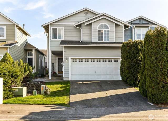 Property at 6816 133rd Street Ct E, Puyallup, WA 98373, 4 beds, 2.5 baths