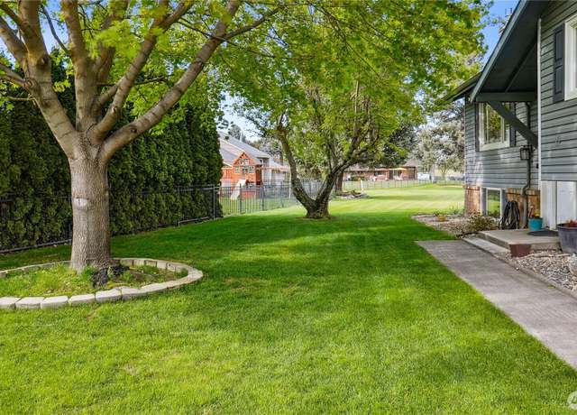 Property at 863 S Meadowlark Ln, Othello, WA 99344, 4 beds, 3 baths