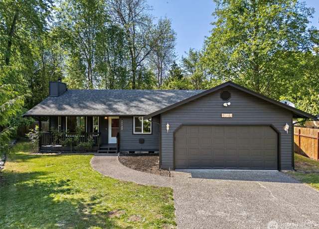 Property at 15722 90th Ave E, Puyallup, WA 98375, 3 beds, 2 baths