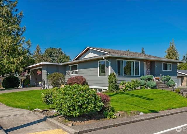 Property at 401 British Columbia Ave, Lynden, WA 98264, 4 beds, 2.5 baths