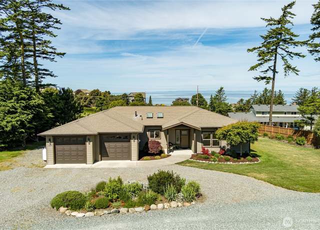 Property at 1335 Crestline Ter, Oak Harbor, WA 98277, 3 beds, 2 baths
