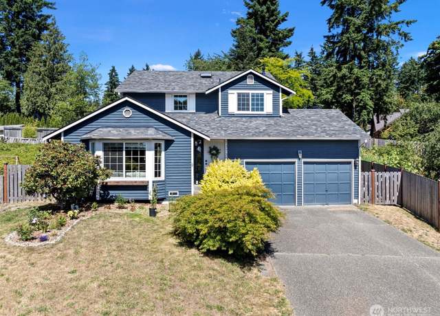 Property at 13735 SE 199th Pl, Renton, WA 98058, 3 beds, 2.5 baths