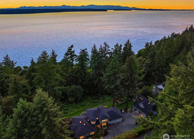 Property at 16025 25th Ave SW, Burien, WA 98166, 5 beds, 4.5 baths