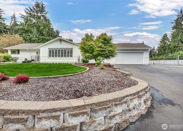 Property at 8402 57th Ave E, Puyallup, WA 98371, 3 beds, 2 baths