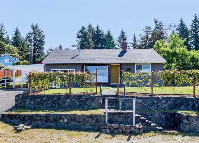 Property at 3722 Harbel Dr NE, Bremerton, WA 98310, 3 beds, 2 baths