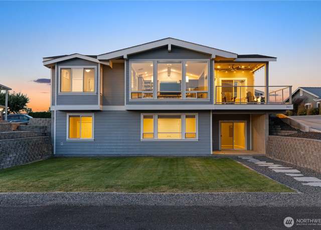 Property at 307 Arrowhead Pl SW, Mattawa, WA 99349, 3 beds, 2.5 baths