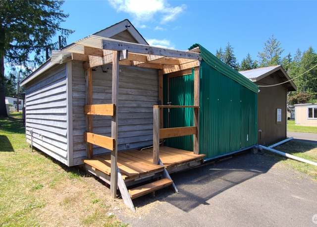 Property at 9111 66th Ave NW #100, Gig Harbor, WA 98332, 1 bed, 1 bath