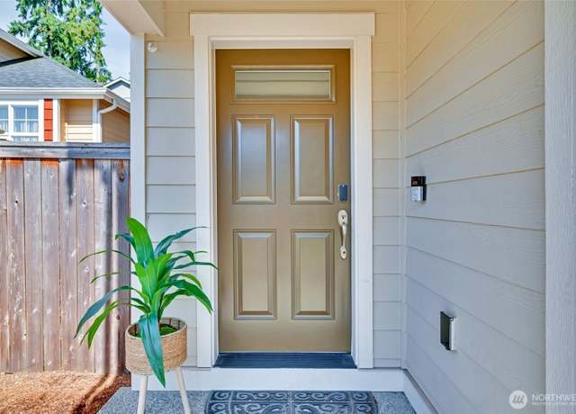 Property at 19 197th Pl SW, Bothell, WA 98012, 4 beds, 3.5 baths