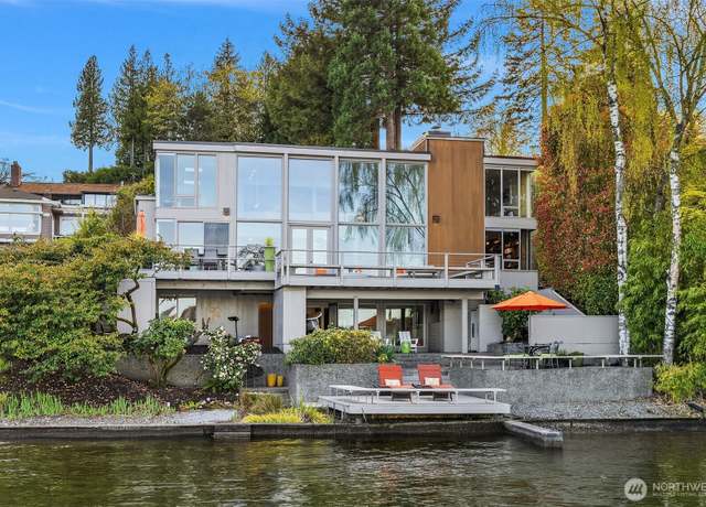 Property at 7226 N Mercer Way, Mercer Island, WA 98040, 3 beds, 3.5 baths