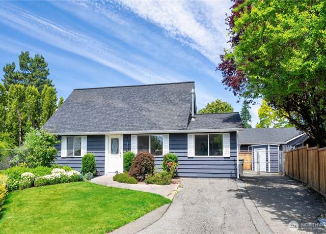 Property at 9054 NE 137th Ct, Kirkland, WA 98034, 4 beds, 2 baths
