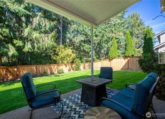 Property at 19018 89th Ave E, Puyallup, WA 98375, 5 beds, 2.5 baths