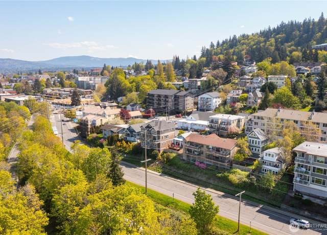 Property at 608 Boulevard, Bellingham, WA 98225, 3 beds, 2.5 baths