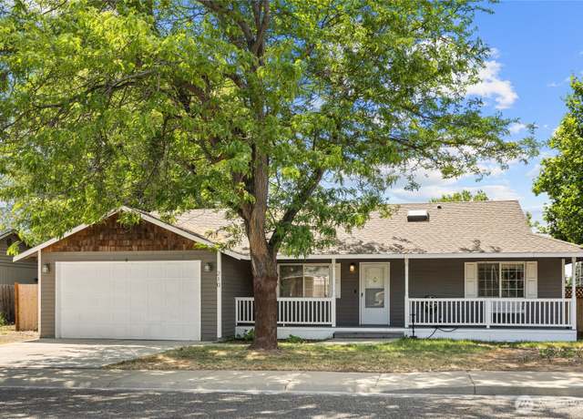 Property at 210 W Mount Adams Ct, Ellensburg, WA 98926, 3 beds, 2 baths