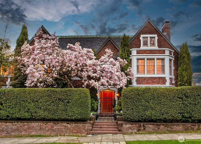 Property at 1014 E Galer St, Seattle, WA 98102, 5 beds, 5 baths
