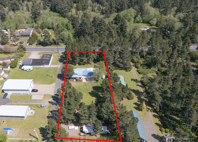 Property at 1506 163rd Pl, Long Beach, WA 98631, 3 beds, 2 baths