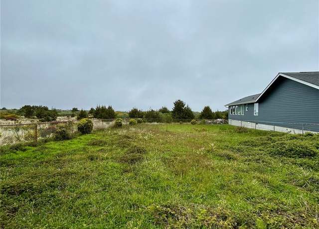 Property at 1406 E Ocean Shores Blvd, Ocean Shores, WA 98569