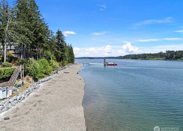 Property at 913 E Herron Blvd NW, Lakebay, WA 98349, 3 beds, 1.5 baths