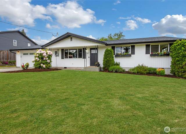 Property at 1527 34th Avenue Ct SW, Puyallup, WA 98373, 3 beds, 1.5 baths