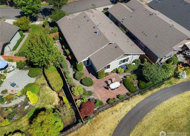 Property at 4812 Spokane St NE, Lacey, WA 98516, 2 beds, 2 baths