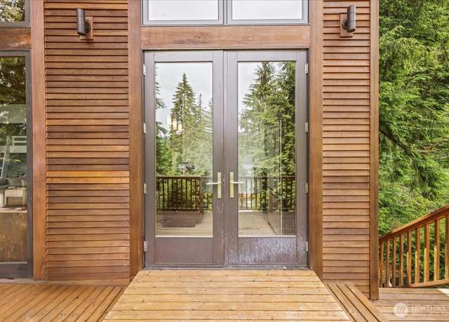 Property at 34374 S Shore Dr, Mount Vernon, WA 98274, 3 beds, 2 baths