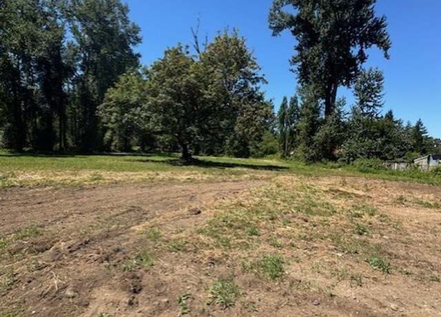 Property at 2 152nd St E, Tacoma, WA 98446