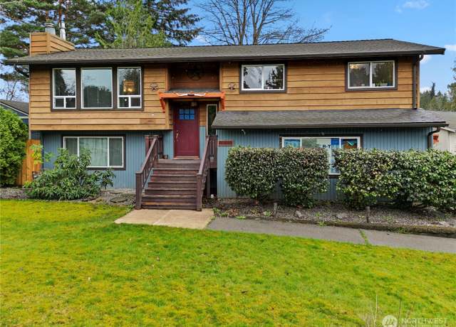 Property at 1914 Sandalwood St, Mount Vernon, WA 98273, 4 beds, 2 baths