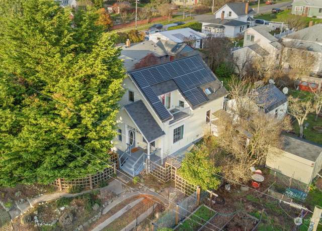 Property at 630 Cass St, Port Townsend, WA 98368, 2 beds, 2 baths