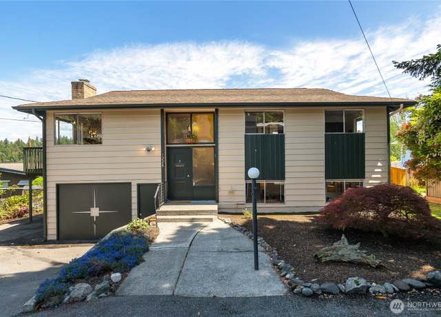 Property at 5228 56th Ave S, Seattle, WA 98118, 3 beds, 3 baths
