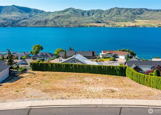 Property at 109 Apple Ave, Chelan, WA 98816