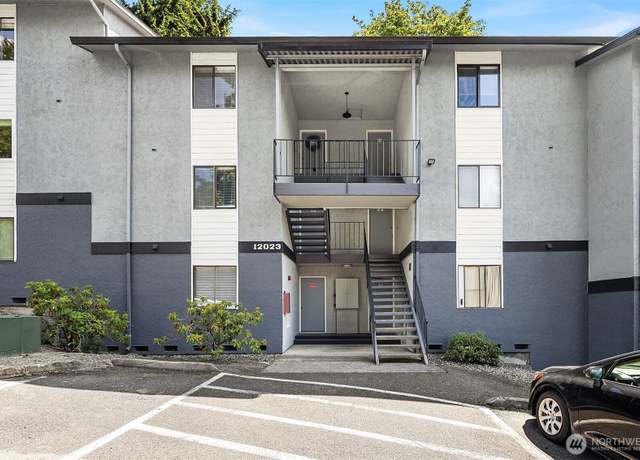 Property at 12023 100th Ave NE Unit C4, Kirkland, WA 98034, 1 bed, 1 bath