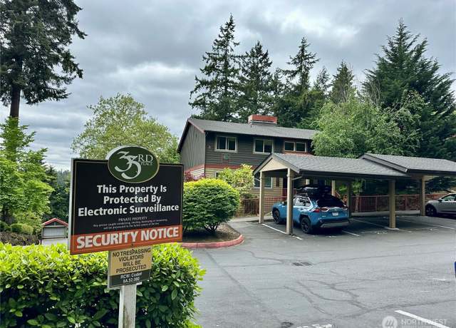 Property at 11054 NE 33rd Pl Unit B1, Bellevue, WA 98004, 2 beds, 1 bath