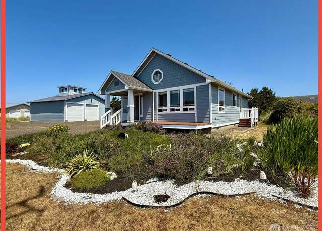 Property at 486 Winlock St, Ocean Shores, WA 98569, 2 beds, 1 bath