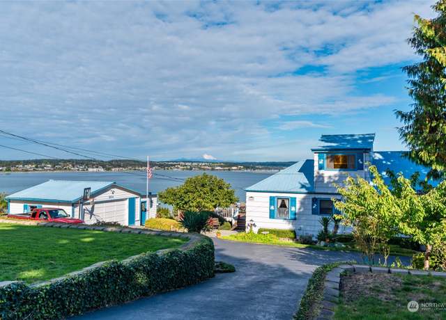 Property at 3224 SW Scenic Heights St, Oak Harbor, WA 98277, 3 beds, 2 baths