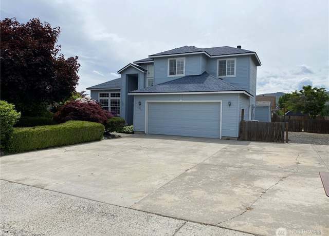 Property at 1833 Story Ln, Wenatchee, WA 98801, 3 beds, 2.5 baths