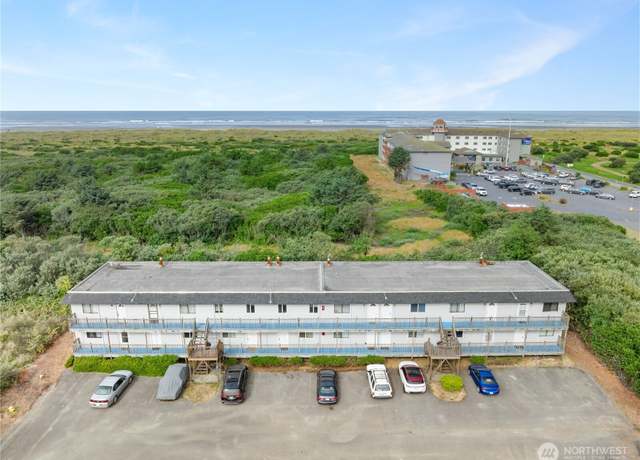 Property at 865 Cuddy Ct NW #107, Ocean Shores, WA 98569, 1 bed, 1 bath